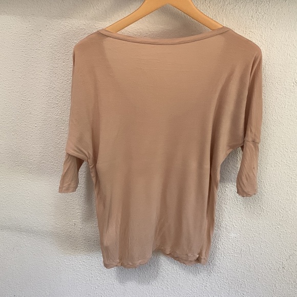 American Apparel beige dolman style shirt. Size xs/s - Picture 2 of 4